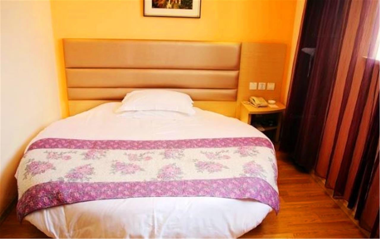 Greentree Inn Shandong Qingdao Railway Station Zhanqiao Yacht Wharf Express المظهر الخارجي الصورة